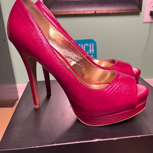 Pink Peep Toe Pumps - Picture 3 of 8